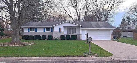 3103 Pinehill, Flushing, MI 48433