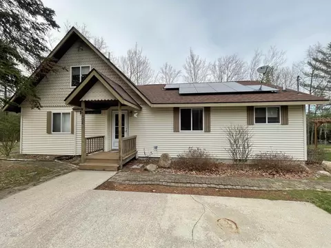 6302 Bobcat, Alger, MI 48610