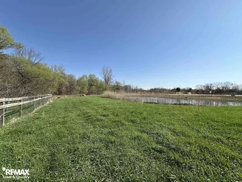9077 Westfield, Flushing, MI 48433 photo 3