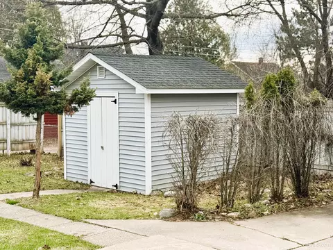 Exterior - 817 E A, Iron Mountain, MI 49801 photo 3 of 9