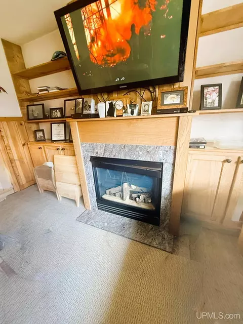 Living - 817 E A, Iron Mountain, MI 49801 photo 4 of 4