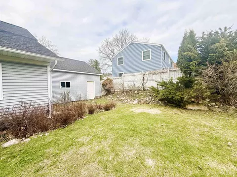 Exterior - 817 E A, Iron Mountain, MI 49801 photo 6 of 9