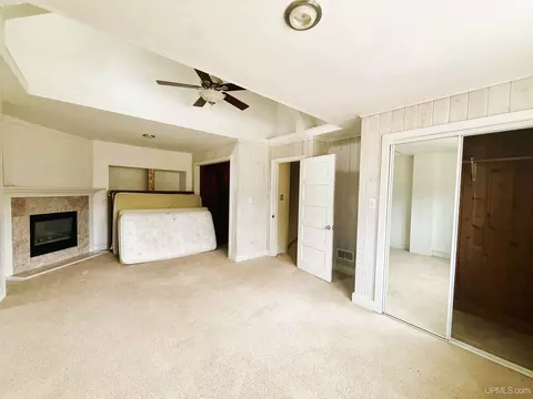 Bedroom - 817 E A, Iron Mountain, MI 49801 photo 6 of 6