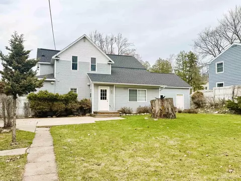 Exterior - 817 E A, Iron Mountain, MI 49801 photo 8 of 9
