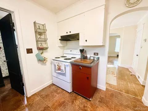 Kitchen - 817 E A, Iron Mountain, MI 49801 photo 4 of 4