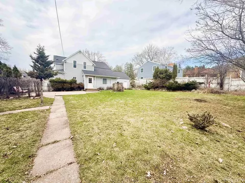 Exterior - 817 E A, Iron Mountain, MI 49801 photo 9 of 9