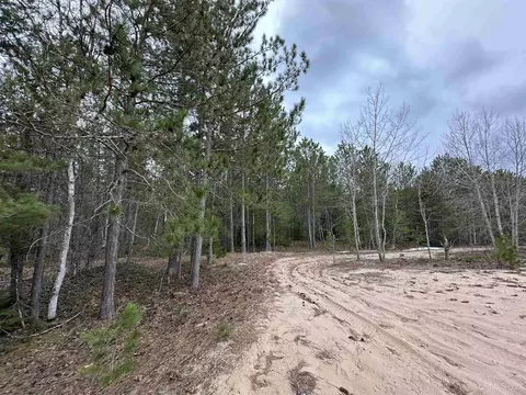 M28 E, Marquette, MI 49855 photo 7