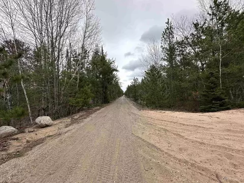 M28 E, Marquette, MI 49855 photo 13
