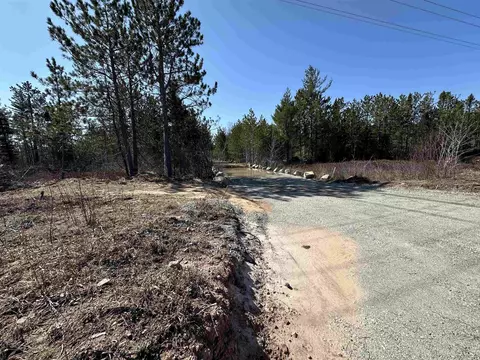 M28 E, Marquette, MI 49855 photo 3