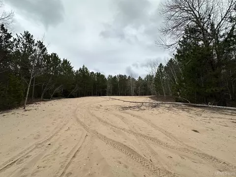 M28 E, Marquette, MI 49855 photo 4