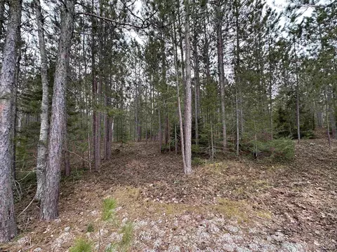 M28 E, Marquette, MI 49855 photo 10