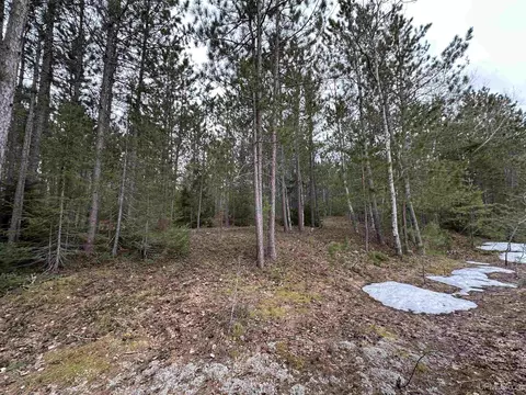M28 E, Marquette, MI 49855 photo 9