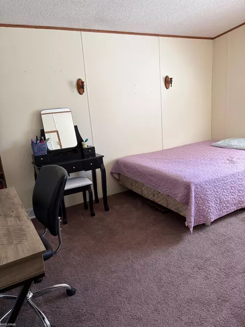 Bedroom - 421 Red Pne, Flint, MI 48506 photo 3 of 3