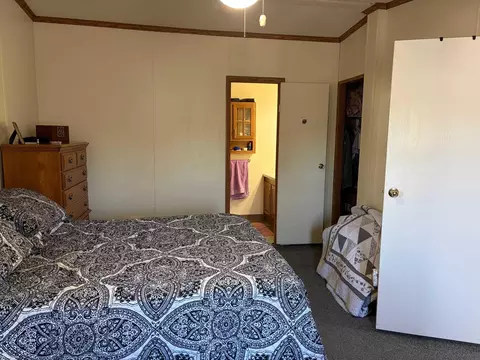 Bedroom - 421 Red Pne, Flint, MI 48506 photo 2 of 3