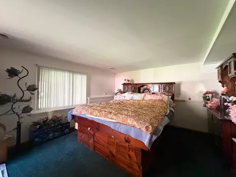 Bedroom - 2474 Bingham, Clio, MI 48420 photo 6 of 7