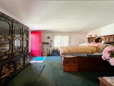 Bedroom - 2474 Bingham, Clio, MI 48420 photo 7 of 7