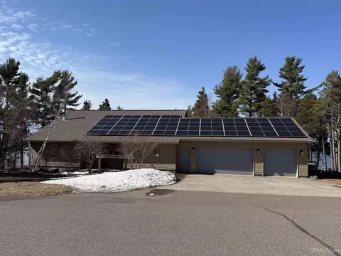 6531 5 Mile Pt, Allouez, MI 49805