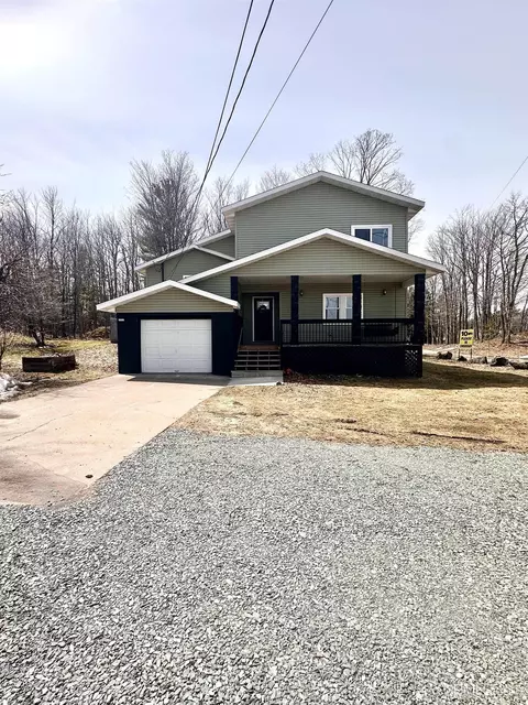 267 Co Rd 550, Marquette, MI 49855