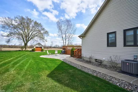 Exterior - 8094 Flintlock, Mount Morris, MI 48458 photo 4 of 12