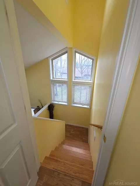 Entry Way - 5700 Royal Ct, Butman, MI 48624 photo 1 of 2