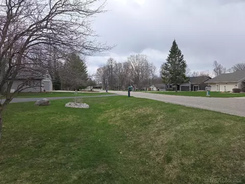 Exterior - 5700 Royal Ct, Butman, MI 48624 photo 10 of 10