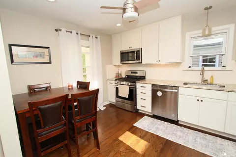 Kitchen - 29656 Walnut, Flat Rock, MI 48134 photo 1 of 4