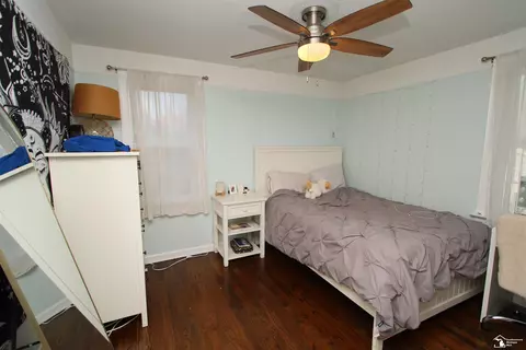 Bedroom - 29656 Walnut, Flat Rock, MI 48134 photo 1 of 6