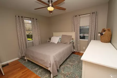 Bedroom - 29656 Walnut, Flat Rock, MI 48134 photo 5 of 6