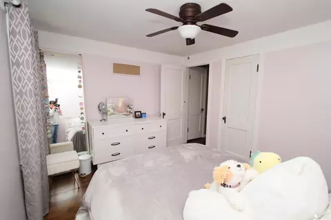 Bedroom - 29656 Walnut, Flat Rock, MI 48134 photo 4 of 6