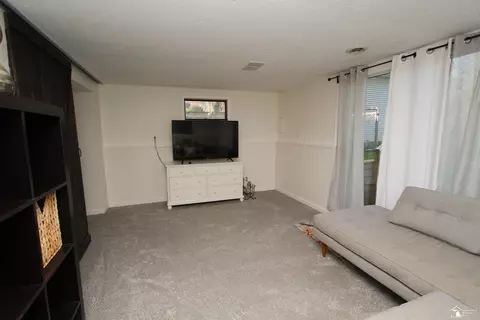 Living - 29656 Walnut, Flat Rock, MI 48134 photo 2 of 3