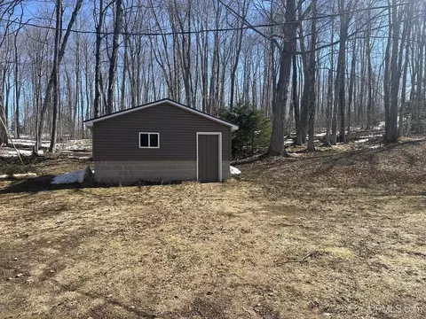 Exterior - e9506 Prospect Street, Munising, MI 49862 photo 1 of 4