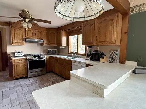 Kitchen - 2926 West Riv, Gladwin, MI 48624 photo 3 of 4