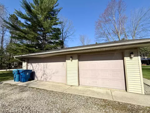 Exterior - 2926 West Riv, Gladwin, MI 48624 photo 11 of 12