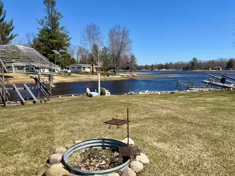 Exterior - 2926 West Riv, Gladwin, MI 48624 photo 2 of 12
