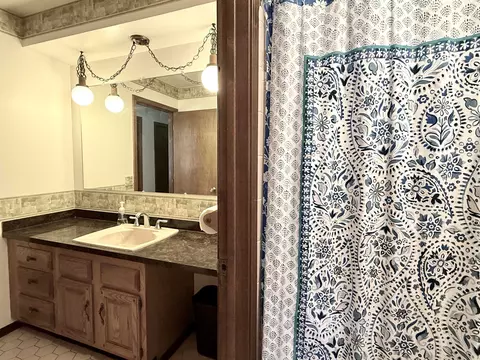 Bath - 2926 West Riv, Gladwin, MI 48624 photo 6 of 8