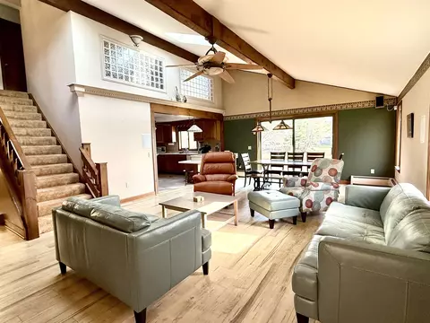 Living - 2926 West Riv, Gladwin, MI 48624 photo 2 of 6