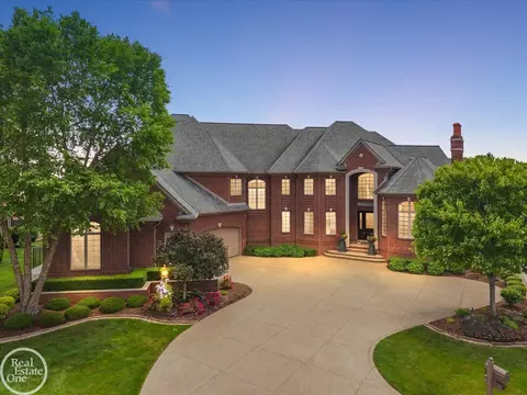 49515 Regatta, New Baltimore, MI 48047
