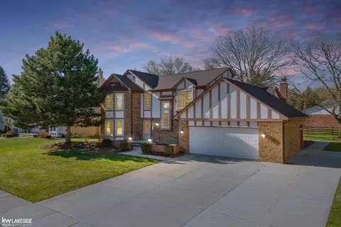 2349 Hidden Trl, Sterling Heights, MI 48314
