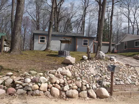 Exterior - 992 Lake, Harrison, MI 48625 photo 10 of 19