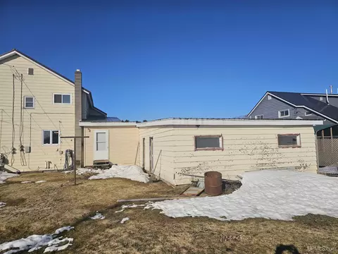 Exterior - 930 N Westwood, Ishpeming, MI 49849 photo 2 of 2