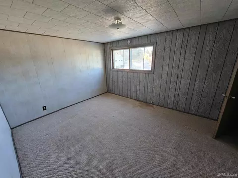 Bedroom - 930 N Westwood, Ishpeming, MI 49849 photo 1 of 3