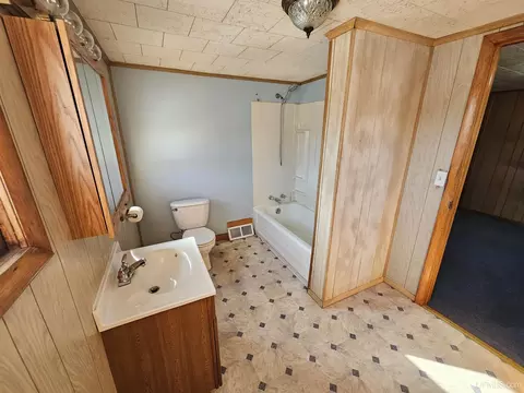 Bath - 930 N Westwood, Ishpeming, MI 49849 photo 1 of 3