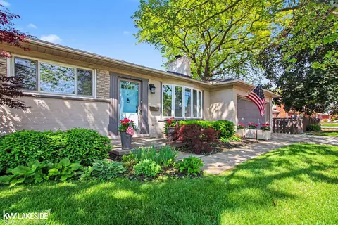 26360 Jefferson, Saint Clair Shores, MI 48081