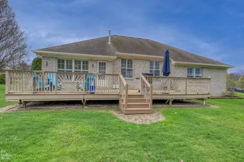 Exterior - 4224 Scott B, Saint Clair, MI 48079 photo 2 of 4
