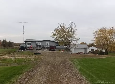 5100 Walker, Carsonville, MI 48419