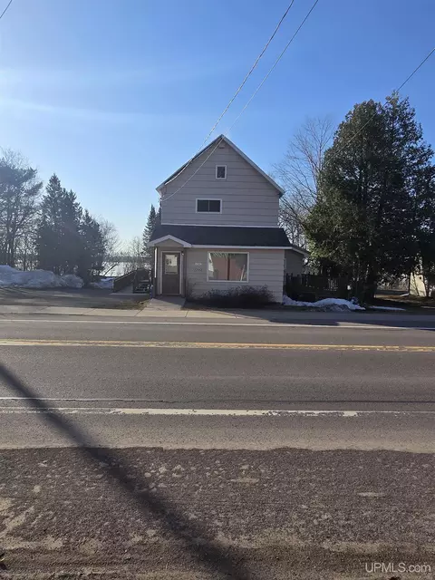 52042 Duncan, Hubbell, MI 49934