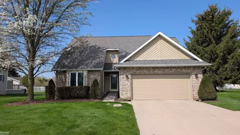 2345 Lost Crk, Flushing, MI 48433