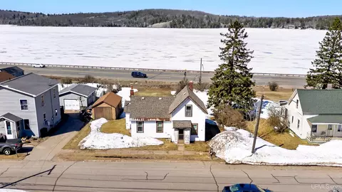 212 W Water, Negaunee, MI 49866