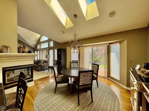 Dining - 47094 Burning Tree, Macomb, MI 48044 photo 1 of 3