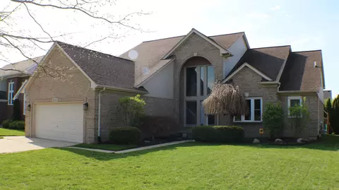 21528 Mackenzie, Macomb, MI 48044